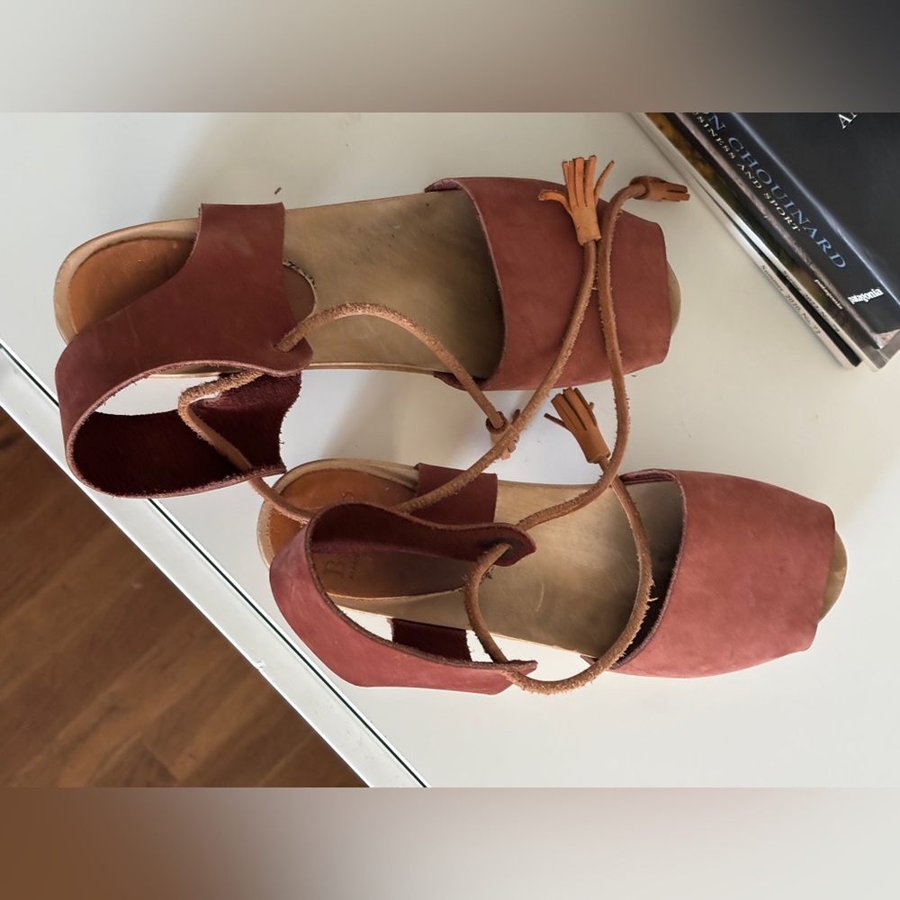 Bryr Clogs